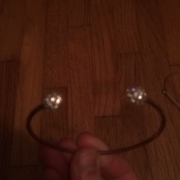 Bracelets - Picture 2 of 4